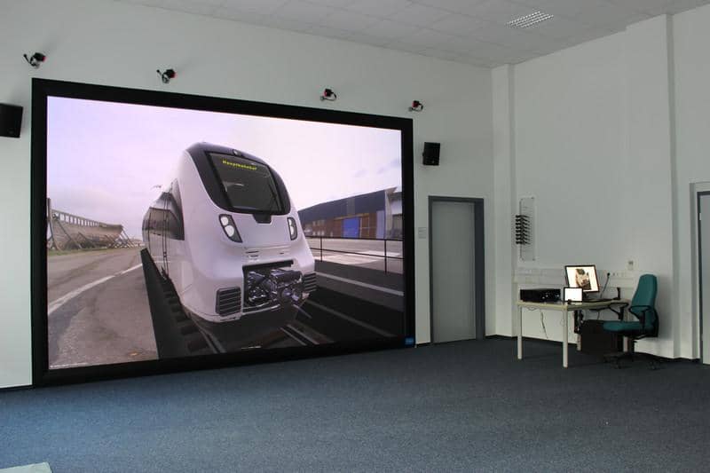 ART-庞巴迪-大屏-轨道交通-2.jpg ART-庞巴迪-大屏-轨道交通-2.jpg